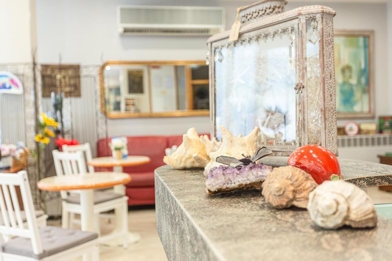 Hotel Kiss Cesenatico Εξωτερικό φωτογραφία