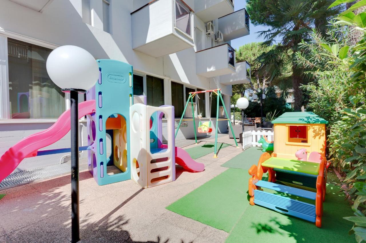 Hotel Kiss Cesenatico Εξωτερικό φωτογραφία